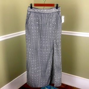 POCKETS! Elegant Long Skirt